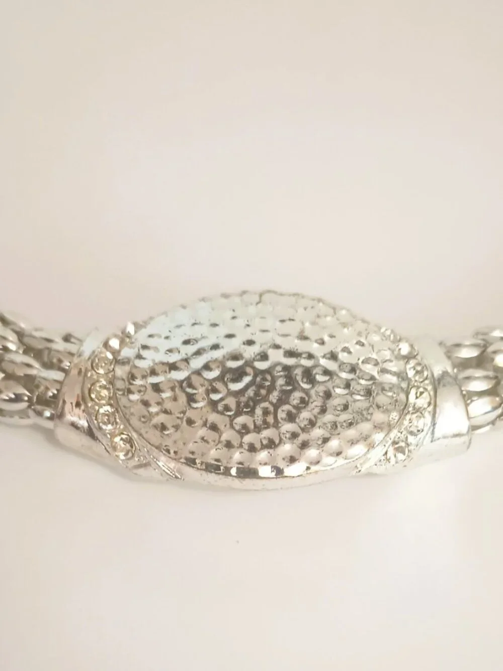 Magnetic Omega Mesh Collar Necklace 18